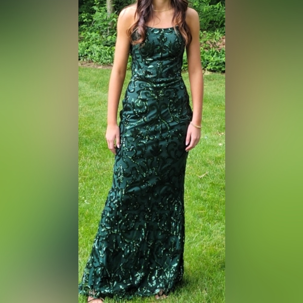 Emerald green sequin prom dress